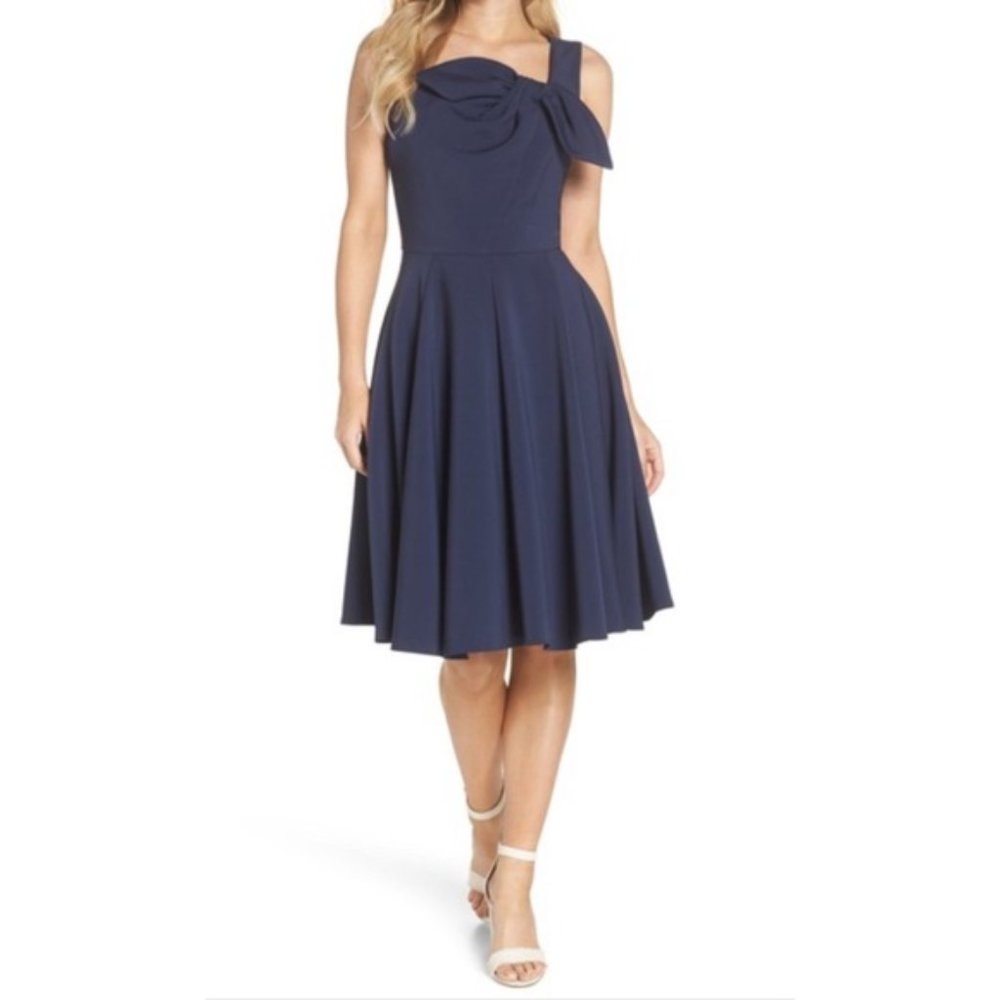 Navy Zoe Gal Meets Glam EUC